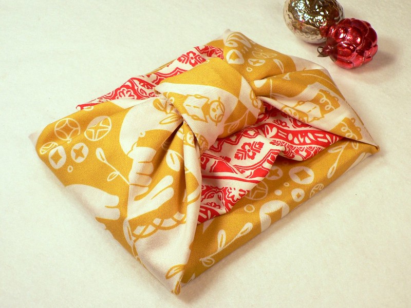 balenie darčekov do látky