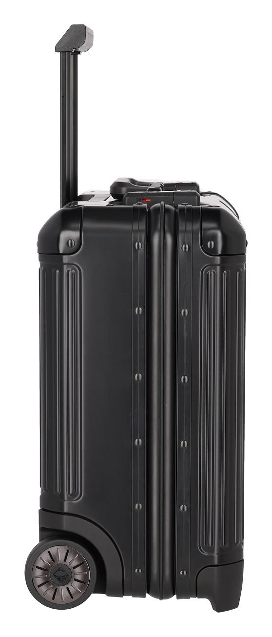 Hliníkový kufor Travelite Next Business wheeler Black.

odolný rám z pevného hliníka
nadčasový vzhľad s textúrou (drážky)
odľahčené teleskopické madlo s aretáciou
2 pogumované, extra veľké a tiché kolieska
integrovaný kombinačný TSA zámok v oboch klapkách
bezpečné a intuitívne zatváranie/otváranie na hornej strane
luxusný funkčný interiér s vynímateľnými textilnými prepážkami na dokumenty formátu A4
integrovaný organizér nielen na písacie potreby
čalúnená priehradka na 15,6