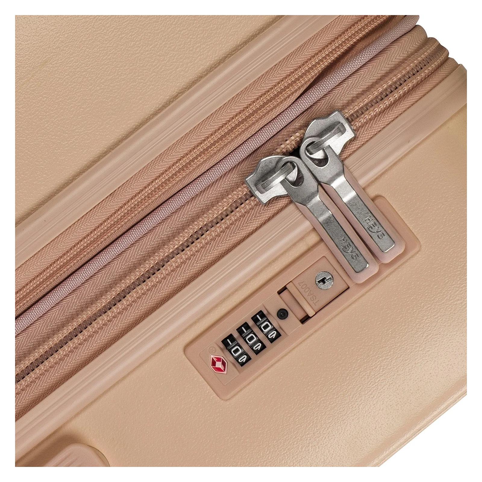 Stredný kufor na kolieskach Heys Pastel M Nude.

4 dvojkolieska otočné o 360°
výsuvná rukoväť z odľahčeného hliníka s aretáciou
integrovaný TSA zámok vnorený do škrupiny
expandér na navýšenie objemu o 20 %
obojstranný systém balenia s textilnou deliacou priečkou, vreckami a kompresnými popruhmi
horné a bočné držadlo s gélovou výplňou
škrupina z odolného polykarbonátu
jemná polyesterová podšívka
predĺžená záruka 5 rokov