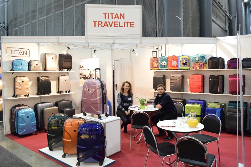 Titan a Travelite na Kabo